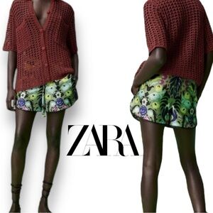 Zara Satin Effect Printed Shorts Size Medium New Green Floral Pattern